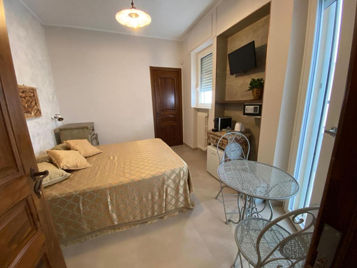 La Fontanella Bed & Breakfast Lecce Dış mekan fotoğraf